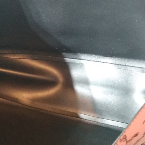 Victoria secret - Picture 2 of 4